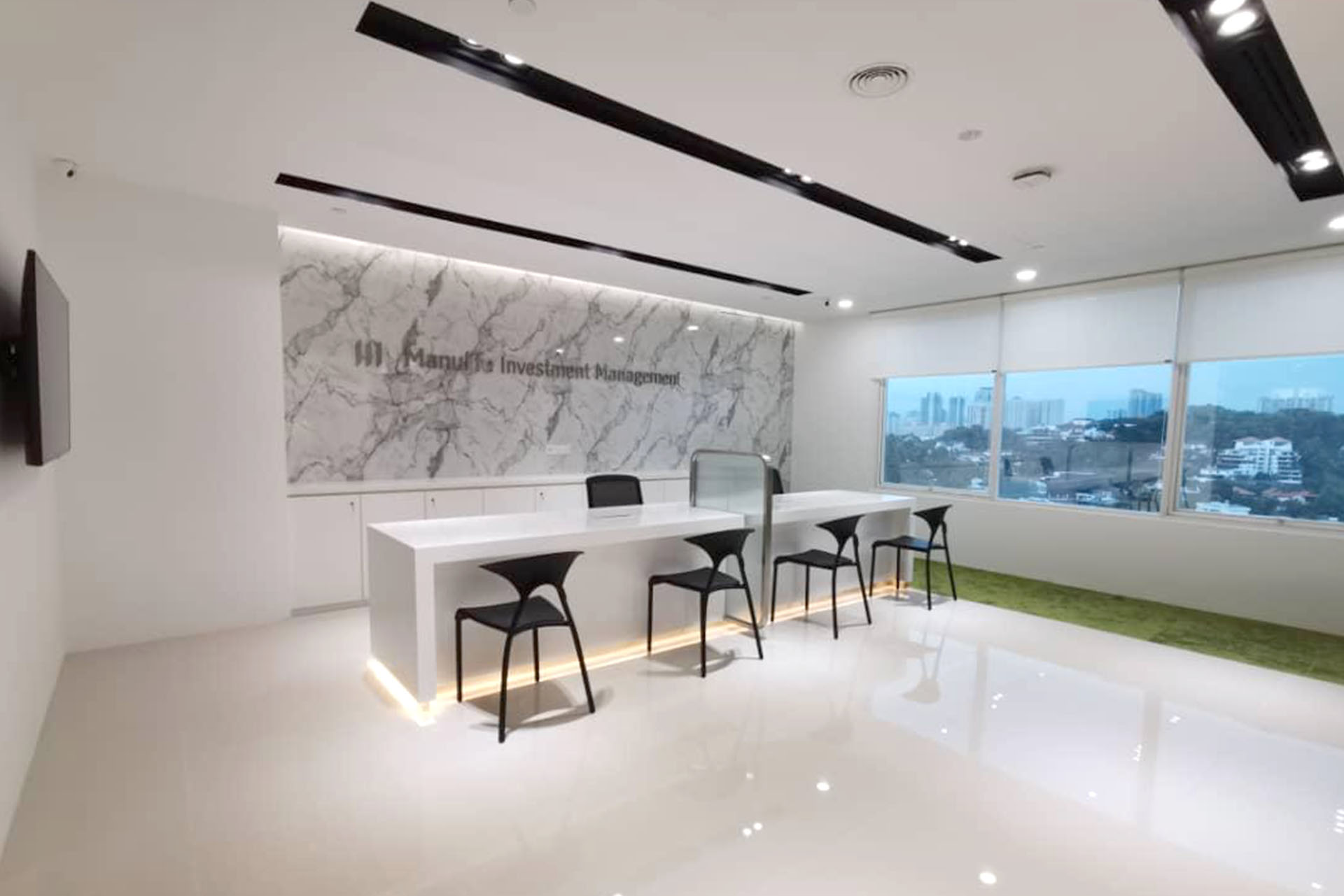 Manulife Investment Management Interior Room